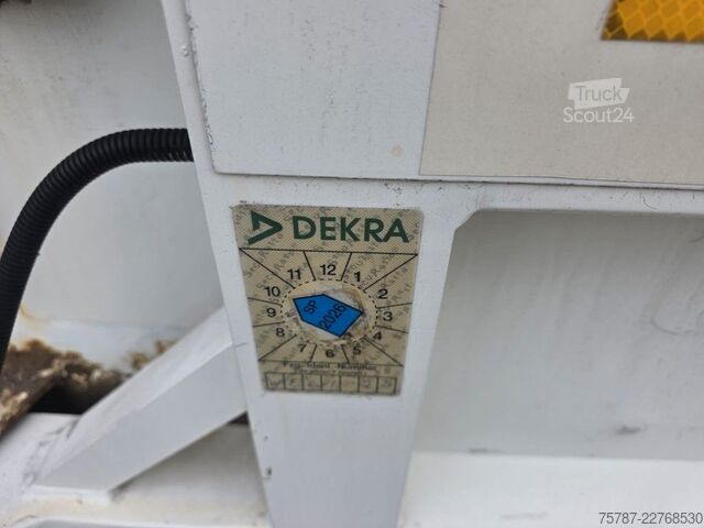 Semiremorcă LANGENDORF Innenlader Glas, Lift, deutsch, Strombetrieb