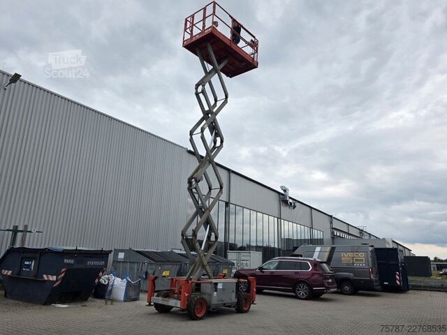 Platformă de lucru Skyjack SJ6832RT 4x4 Diesel, neuer Motor!!!