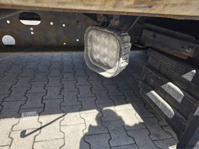 Semiremorcă deschisă cu prelată KRONE Gardine Lowliner, Joloda-Schienen, Hubdach