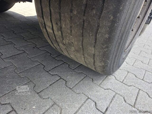 Semiremorcă deschisă cu prelată KRONE Gardine Lowliner, Joloda-Schienen, Hubdach