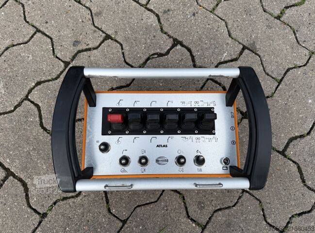 Abrollkipper Mercedes-Benz ATEGO 2024 - 48 TKm - 1. Hand - Kran