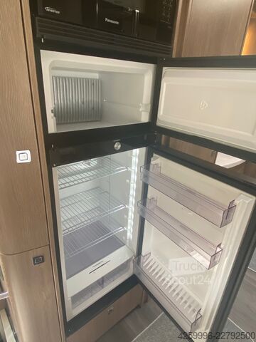 Integrisani kamper Morelo 85L,Klima,Hubst.,MwSt.,TV-Hubbett