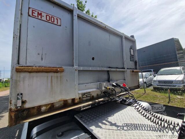 Tieflader Varmo OZ125236 / FREINS TAMBOURS / DRUM BRAKES