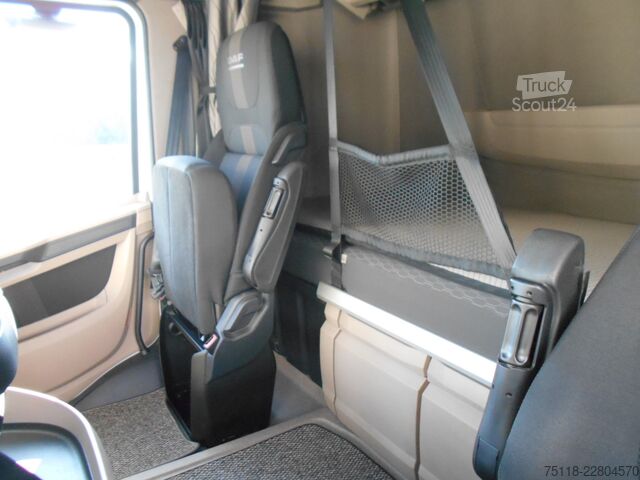 štandardný ťahač DAF XG 480