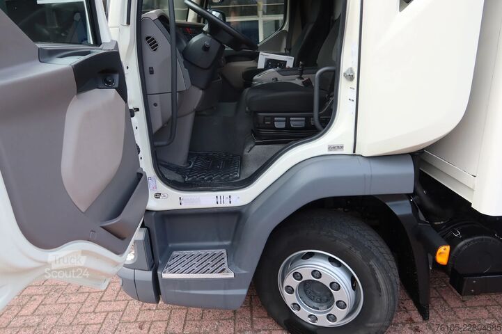 Koffer DAF LF 230 FA Bak +Dhollandia 1500 Kg klep + rolstops