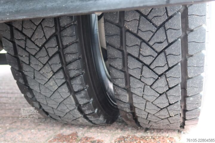 Koffer DAF LF 230 FA Bak +Dhollandia 1500 Kg klep + rolstops