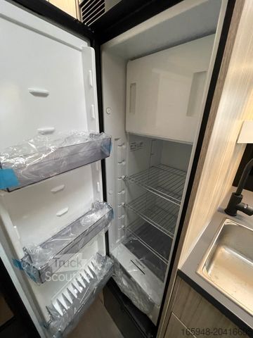 Teilintegriertes Wohnmobil GLUECKSMOBIL S 72DL *Hubbett*Face-to-Face