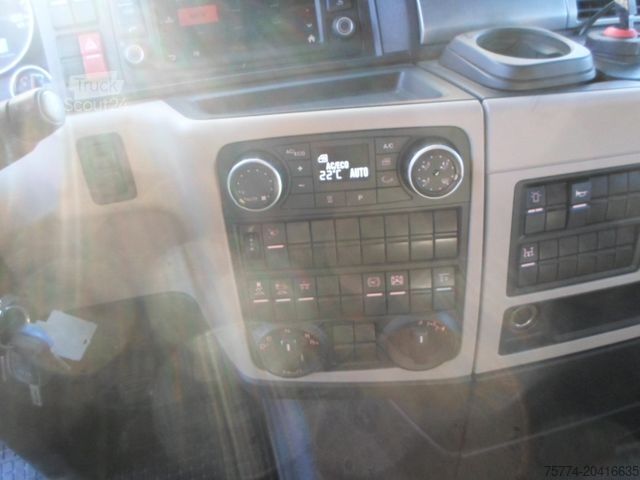 Standard tractor unit MAN TGX 18.500/ 4x4/HAD