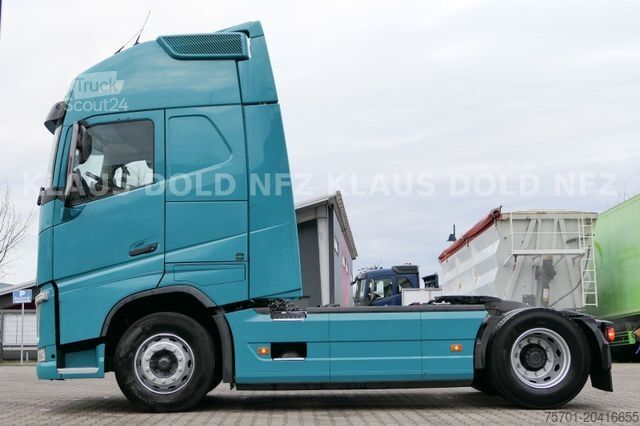 Standard tractor unit VOLVO FH 420 Globetrotter 2-Tanks Euro 6