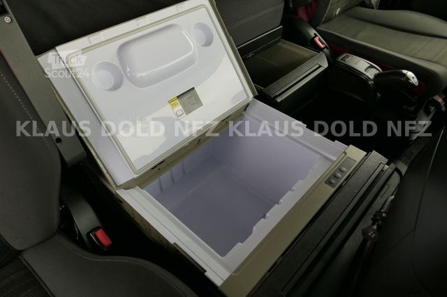 Standard tractor unit VOLVO FH 420 Globetrotter 2-Tanks Euro 6