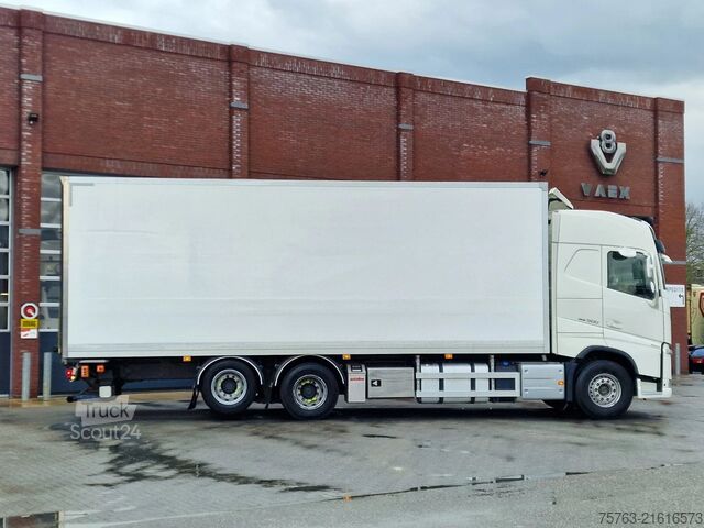 Refrigerated/frozen transport Volvo FH 13.500 Globetrotter XL 6x2 - Carrier Frigo B...