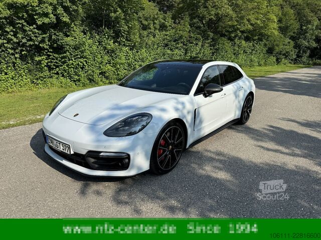 Minibus PORSCHE Panamera GTS Sport Turismo Pano/Headup/Softclose