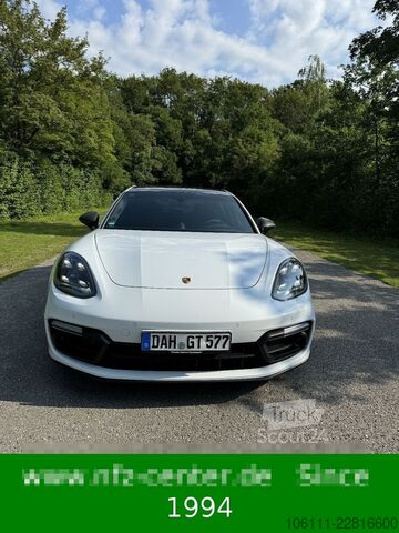 Minibus PORSCHE Panamera GTS Sport Turismo Pano/Headup/Softclose