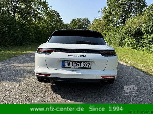 Minibus PORSCHE Panamera GTS Sport Turismo Pano/Headup/Softclose