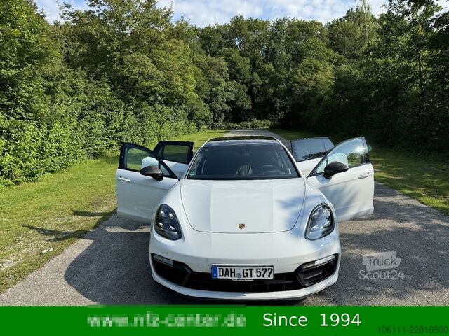 Minibus PORSCHE Panamera GTS Sport Turismo Pano/Headup/Softclose