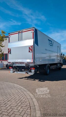 Chladený nákladný automobil MERCEDES-BENZ Atego 1624 Kühlkoffer Thermo King