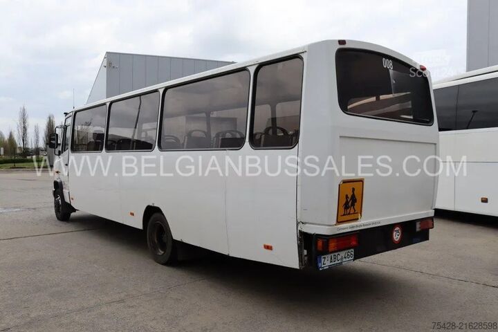 Minibus Mercedes-Benz Vario O813 / Lift / Euro 5 /
