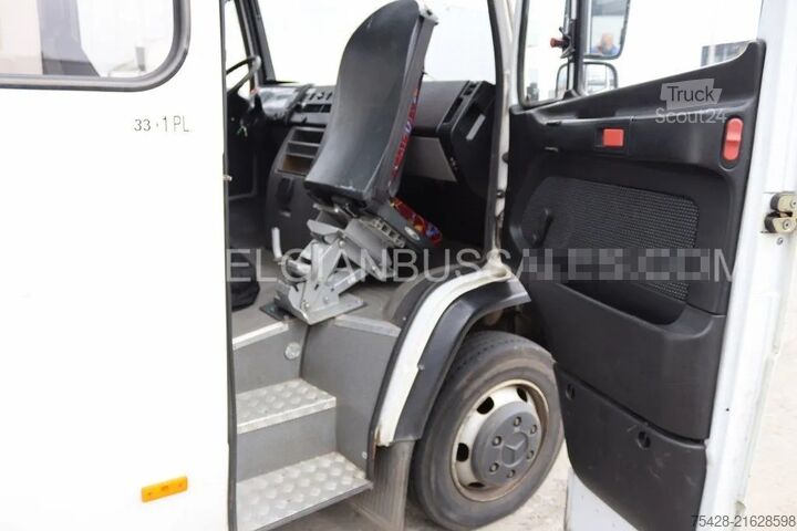 Minibus Mercedes-Benz Vario O813 / Lift / Euro 5 /