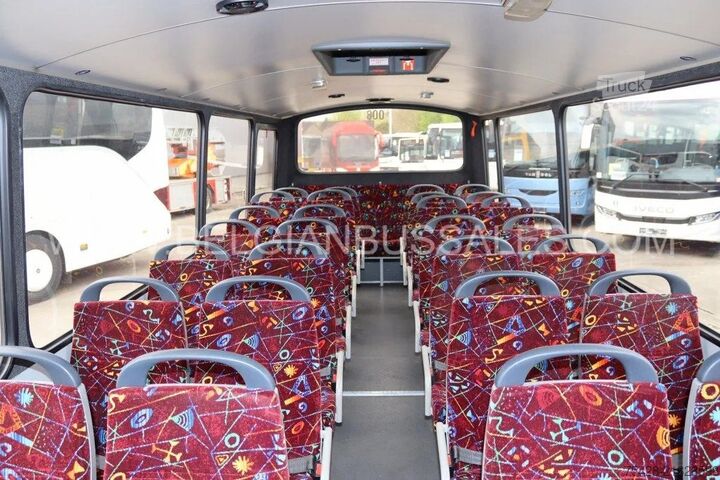 Minibus Mercedes-Benz Vario O813 / Lift / Euro 5 /