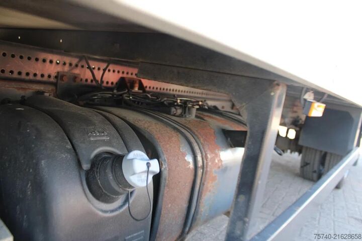 Box body DAF LF 45.160 + EURO 5 + LIFT +MANUAL +  7.5T