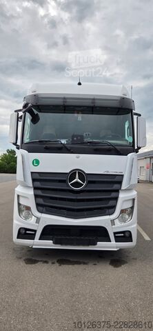 Tracteur routier standard Mercedes-Benz Actros 1848 LS