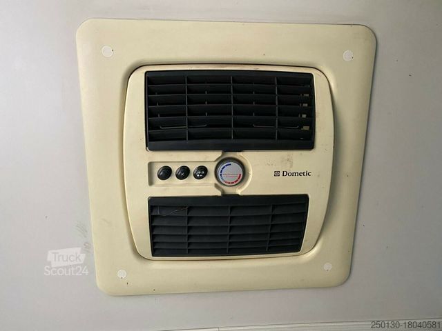 Φορτηγό δεξαμενή κενού MERCEDES-BENZ Sprinter Kasten Hochdach 413 CDI