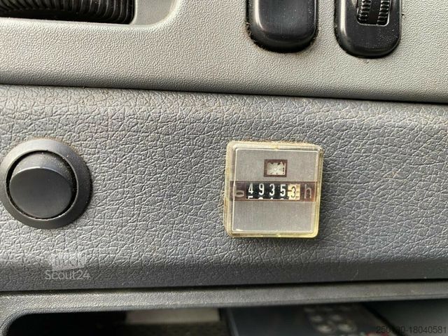 Φορτηγό δεξαμενή κενού MERCEDES-BENZ Sprinter Kasten Hochdach 413 CDI