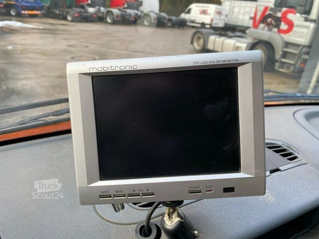 Φορτηγό δεξαμενή κενού MERCEDES-BENZ Sprinter Kasten Hochdach 413 CDI