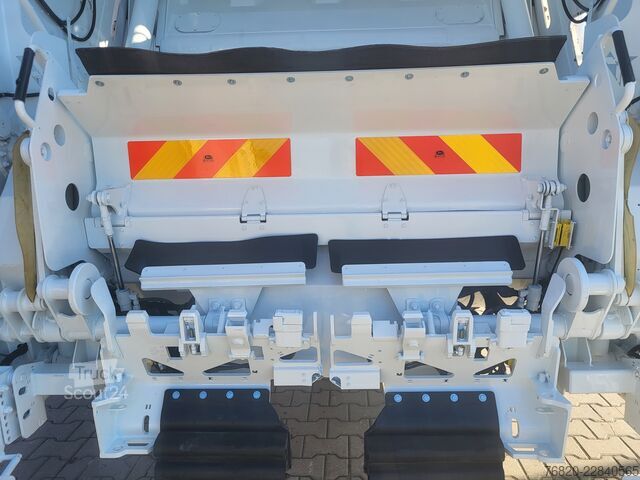 сміттєвоз Renault D wide