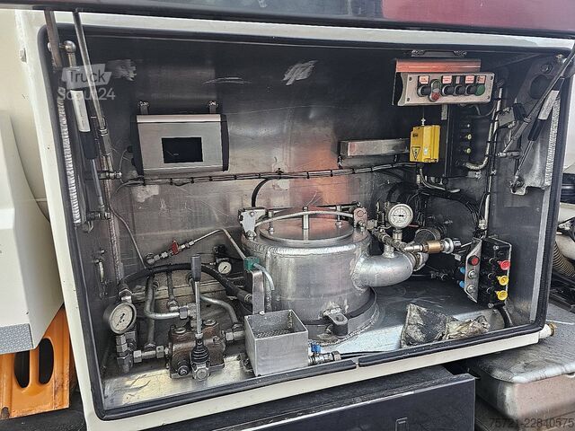 Танкер MAN 15.250 TGM 9000LTR FUEL +PUMP