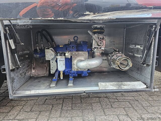 Танкер MAN 15.250 TGM 9000LTR FUEL +PUMP