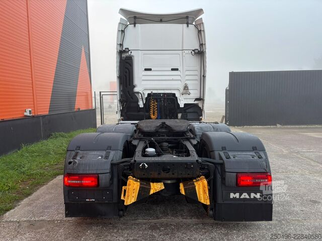 Стандартний трактор MAN TGX 28.500 6x2 XXL CAB / INTARDER / DOUBLE BOGIE