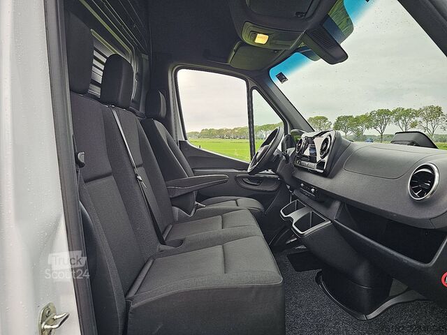 Універсал з високим дахом MERCEDES-BENZ SPRINTER 317 L3H2 Automaat MBUX10