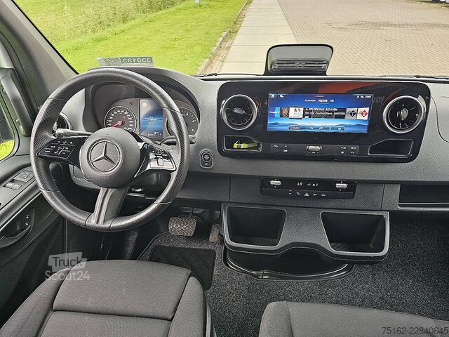 Універсал з високим дахом MERCEDES-BENZ SPRINTER 317 L3H2 Automaat MBUX10
