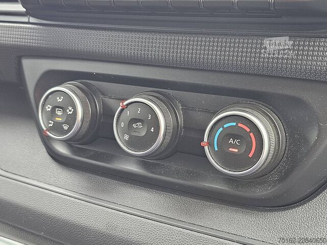 Универсал с высокой крышей RENAULT TRAFIC 2.0 DCI L2H1 Airco Trekhaak
