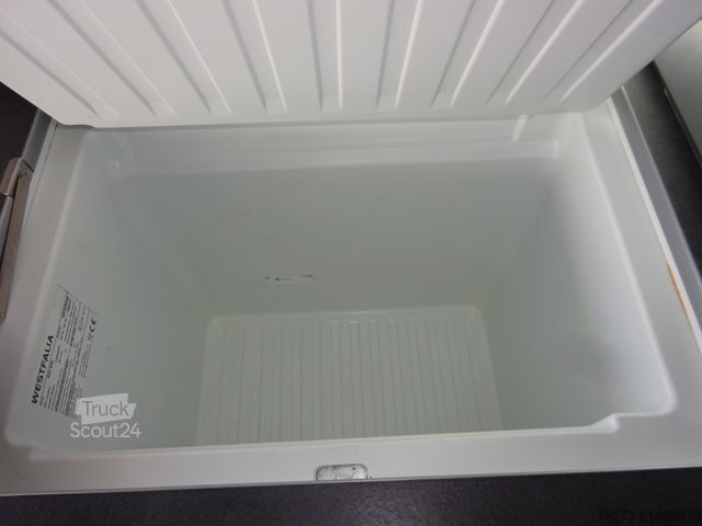 Asuntoauto FORD Nugget Plus 150PS Autm. Aufstelldach Navi AHK