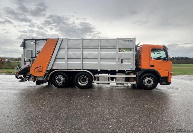 *RHD* 2010 Volvo FM-370 6x2R camion compattatore dei rifiuti Volvo Trucks *RHD* FM-370 6x2R Kehrichtwagen
