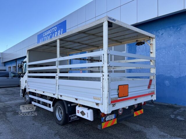 Autocarro centinato DAF LF 230