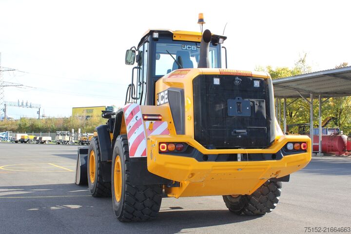 Chargeuse-pelleteuse JCB 427 HT High-Lift Hubgerüst + 40 cm