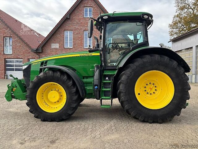 Трактор John Deere 8320R Interne Nr. 1898