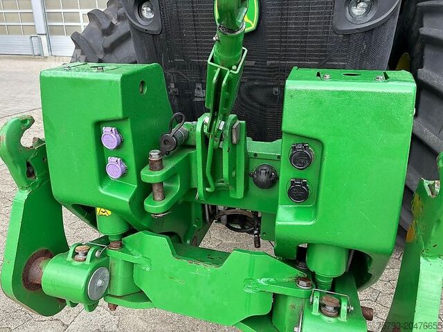 Трактор John Deere 8320R Interne Nr. 1898