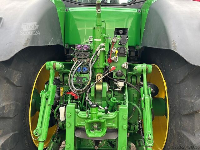 Трактор John Deere 8320R Interne Nr. 1898