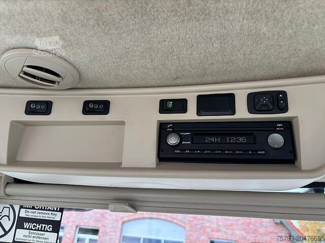 Трактор John Deere 8320R Interne Nr. 1898