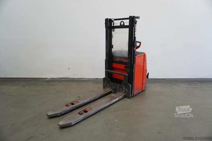 Empilhador manual Linde L 16 1173