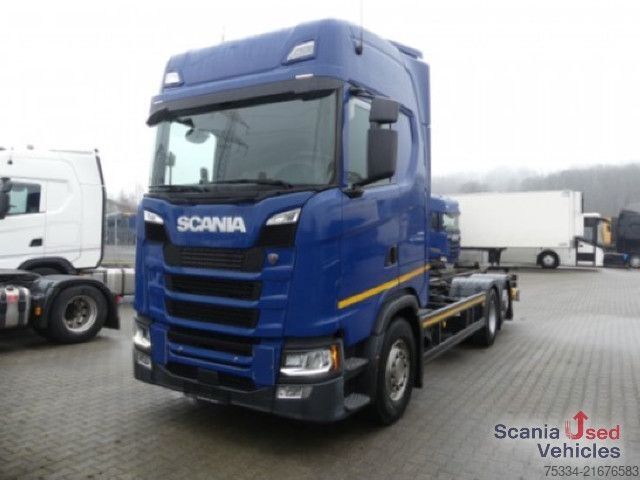 Samochód z wymienną zabudową Scania S 450 B6x2*4NB