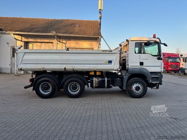 Tre-sidet tipbil MAN TGS 26.480 Pritarder*Meiller*Bordmatik*AHK*TOP