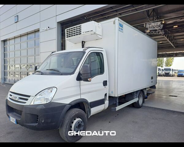 Tovorno vozilo za posebne namene IVECO 60C15 FURGONE ISOTERMICO CON GRUPPO REFRIGIRANTE E SPONDA POSTERIORE CARICATRICE