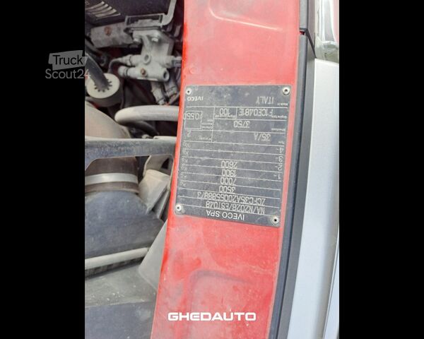 Minibus IVECO DAILY 35C14 CON CASSONE FISSO