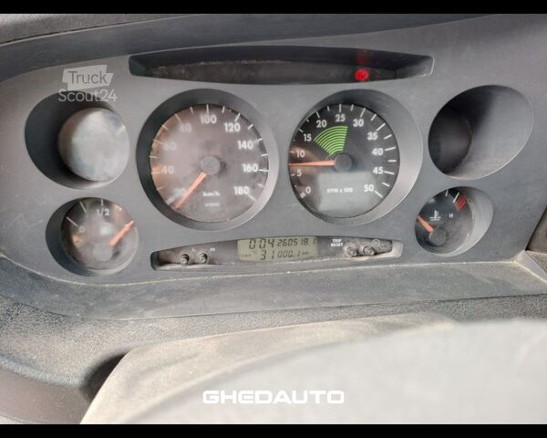 Minibus IVECO DAILY 35C14 CON CASSONE FISSO