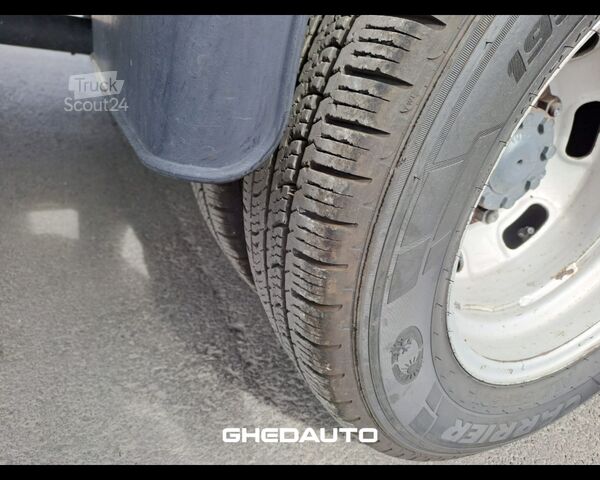 Minibus IVECO DAILY 35C14 CON CASSONE FISSO
